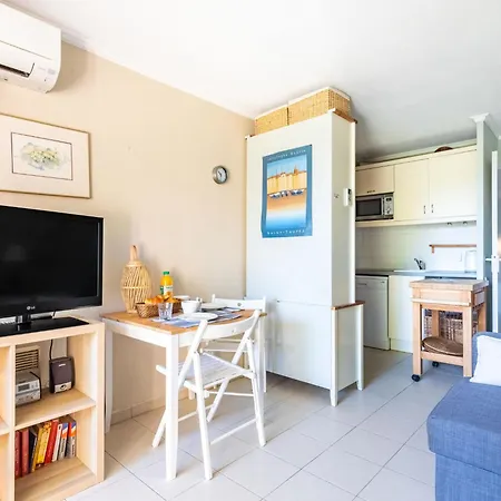 Apartment Les Marines De Gassin-9 By Interhome *
