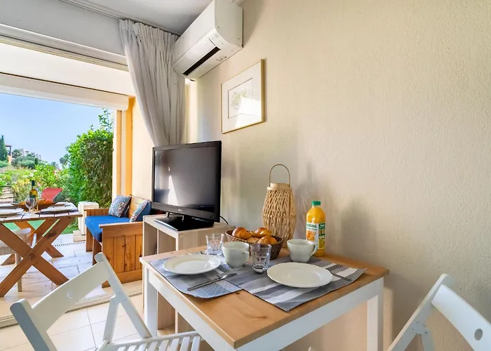 公寓 Les Marines-9 By Interhome